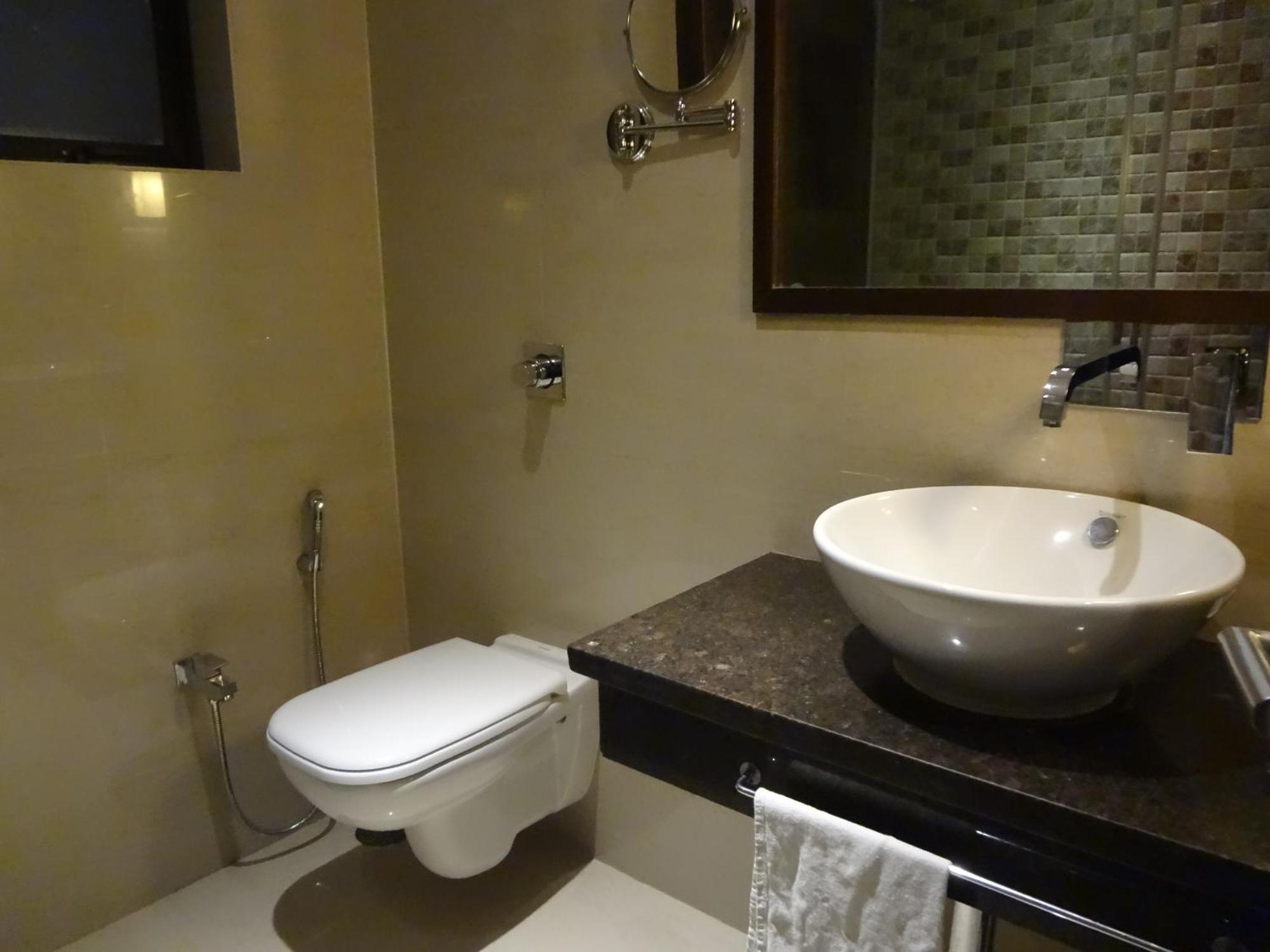 Hotel Galaxy Mumbai Exteriör bild